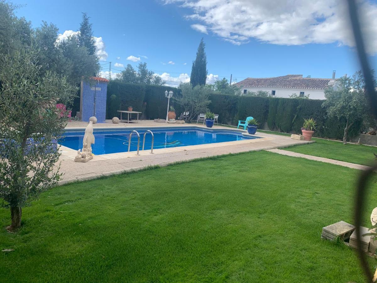 בית הארחה באזה 	Cortijo Bustamante מראה חיצוני תמונה