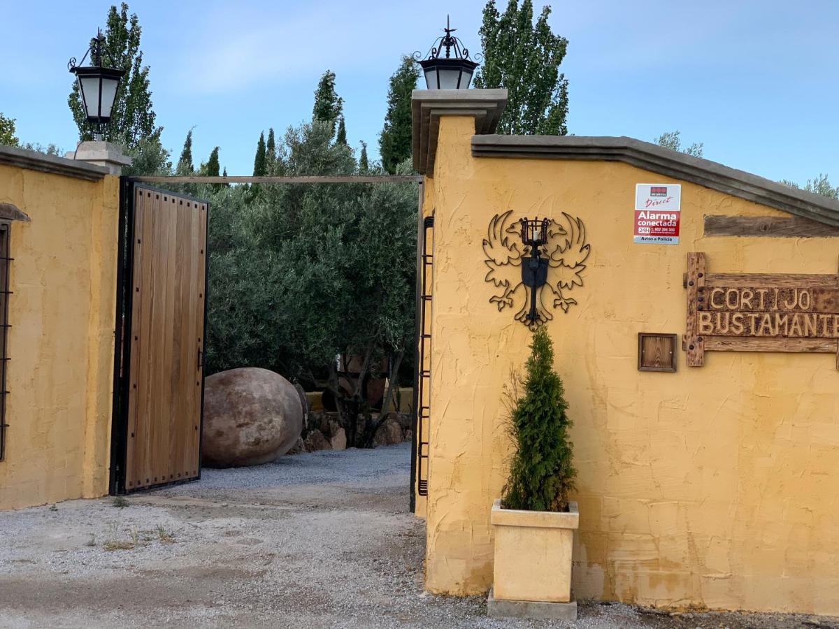 בית הארחה באזה 	Cortijo Bustamante מראה חיצוני תמונה